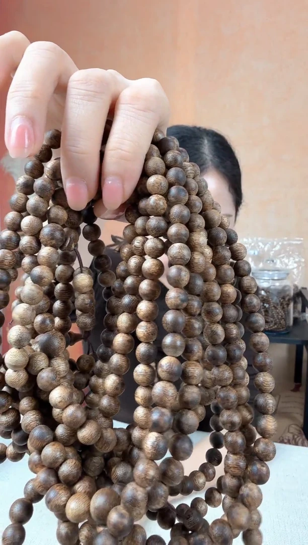 沉香沉香碎屑049沉香99沉圆珠多圈卡8多样性发其一