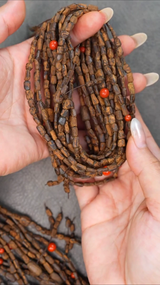 沉香手串19号顺化红土多样性发一条