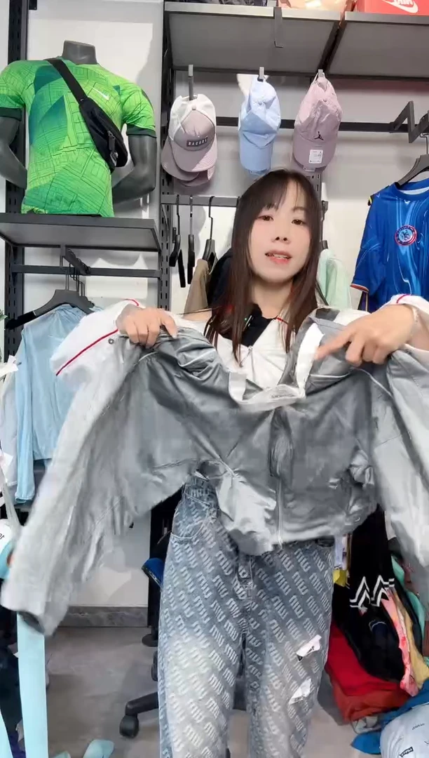 1069编码 瑕疵款直播间过款为准 尺码 M