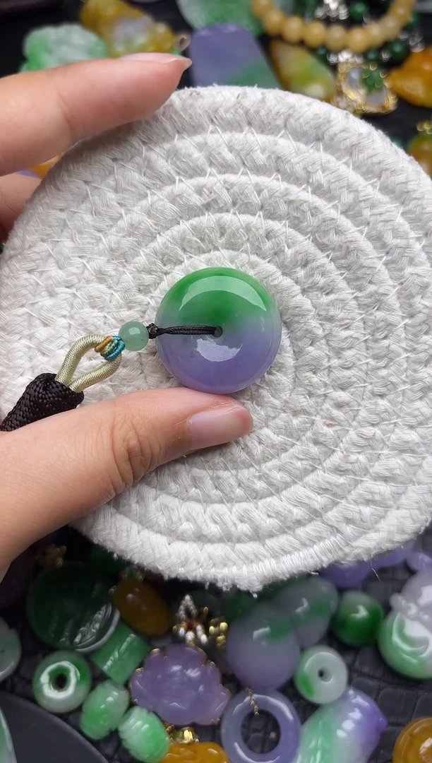 颈饰未镶嵌翡翠缅甸翡翠吊坠