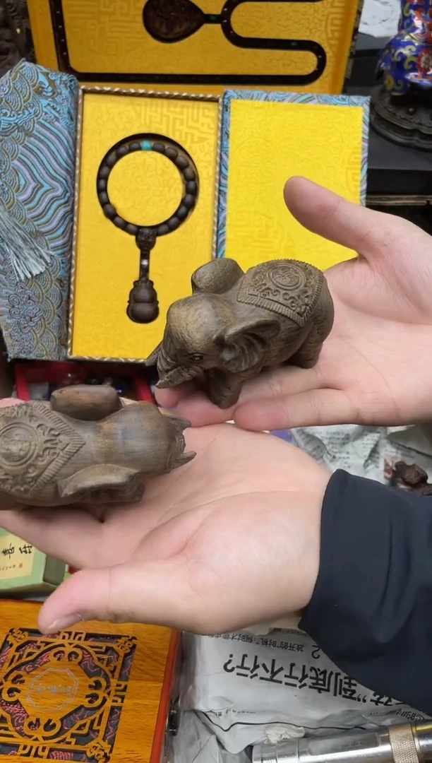 【闪购商品】大叶紫檀（黑酸枝木类）