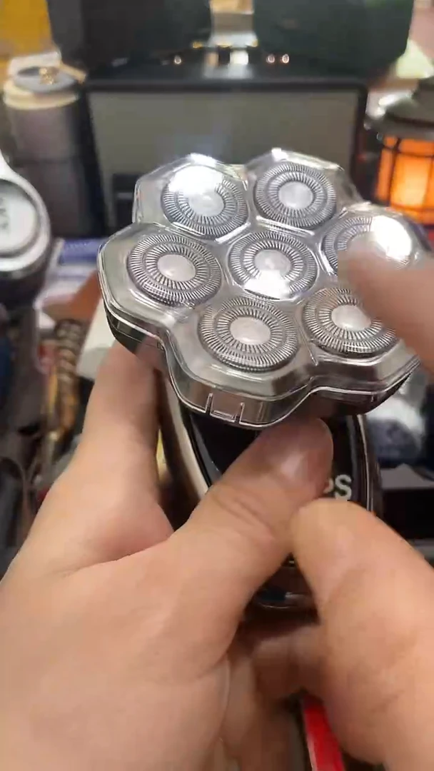 瓷片闪购商品  如图所示