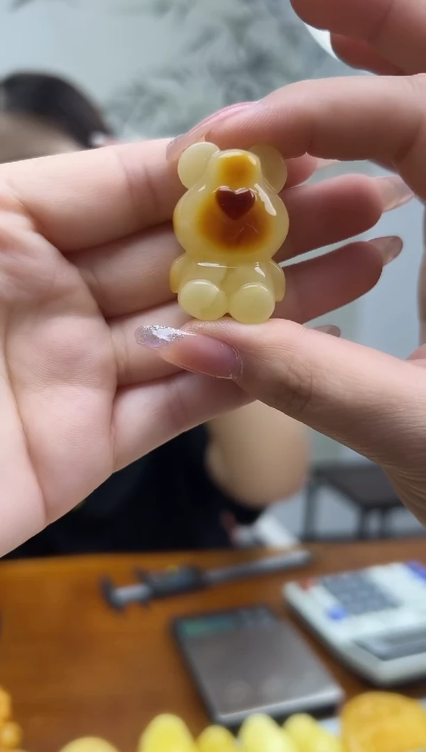 未镶嵌蜜蜡裸石琥珀蜜蜡吊坠