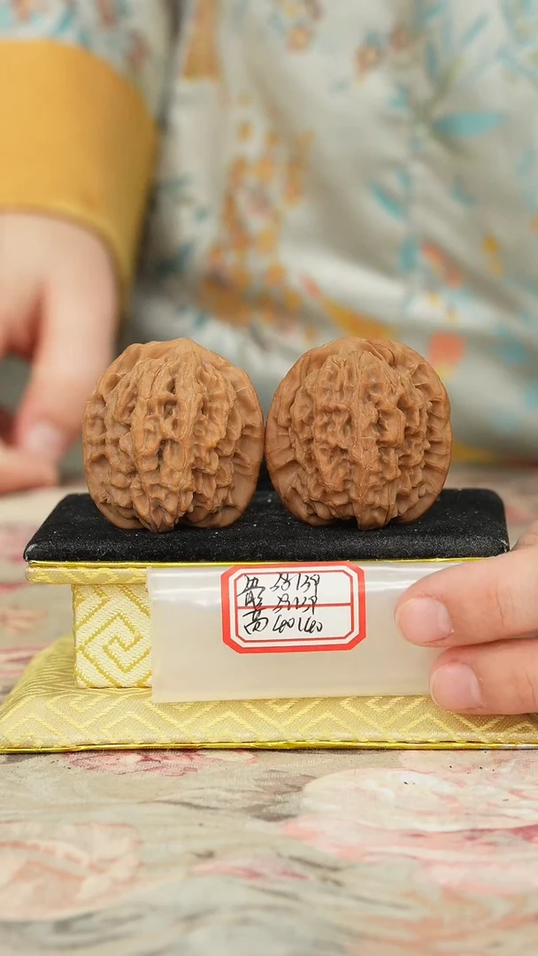 【闪购商品】文玩核桃把件非嫁接马老四