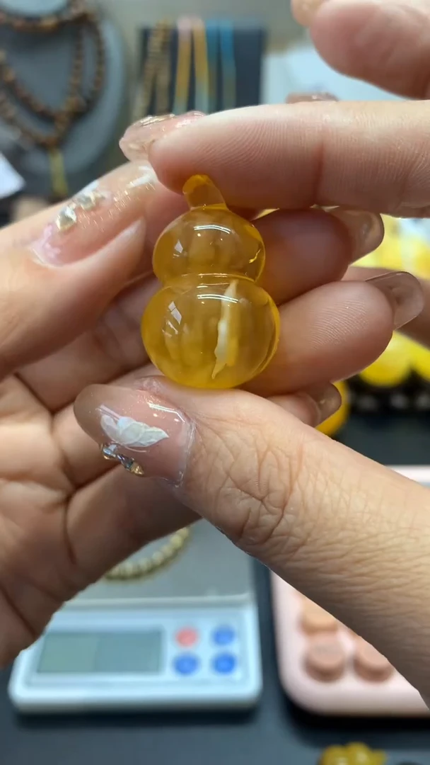 【闪购商品】琥珀珠宝奇石未镶嵌190