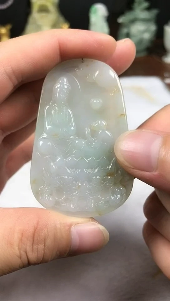 未镶嵌挂件翡翠观音