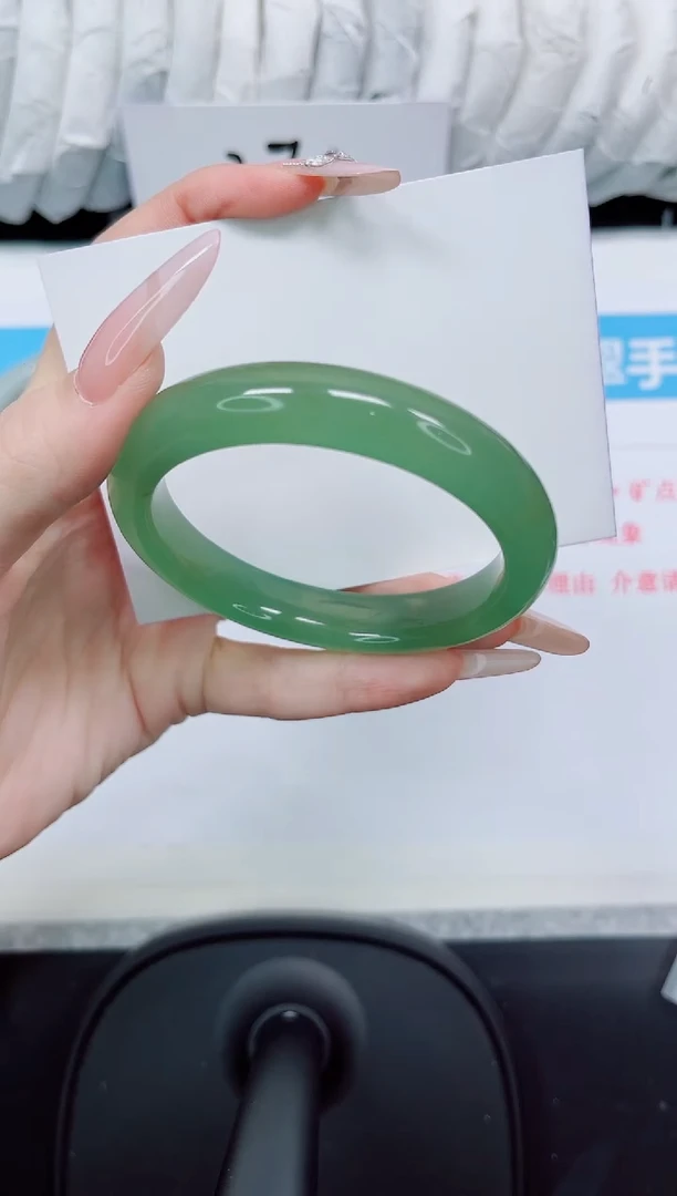石英质玉手镯未镶嵌177