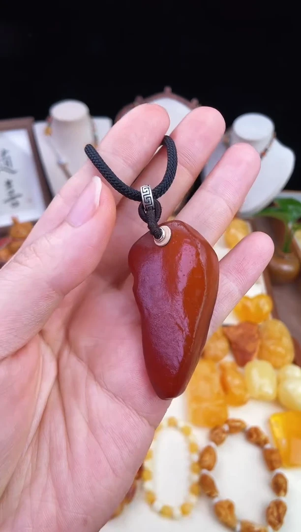 琥珀未镶嵌珠宝奇石柒月