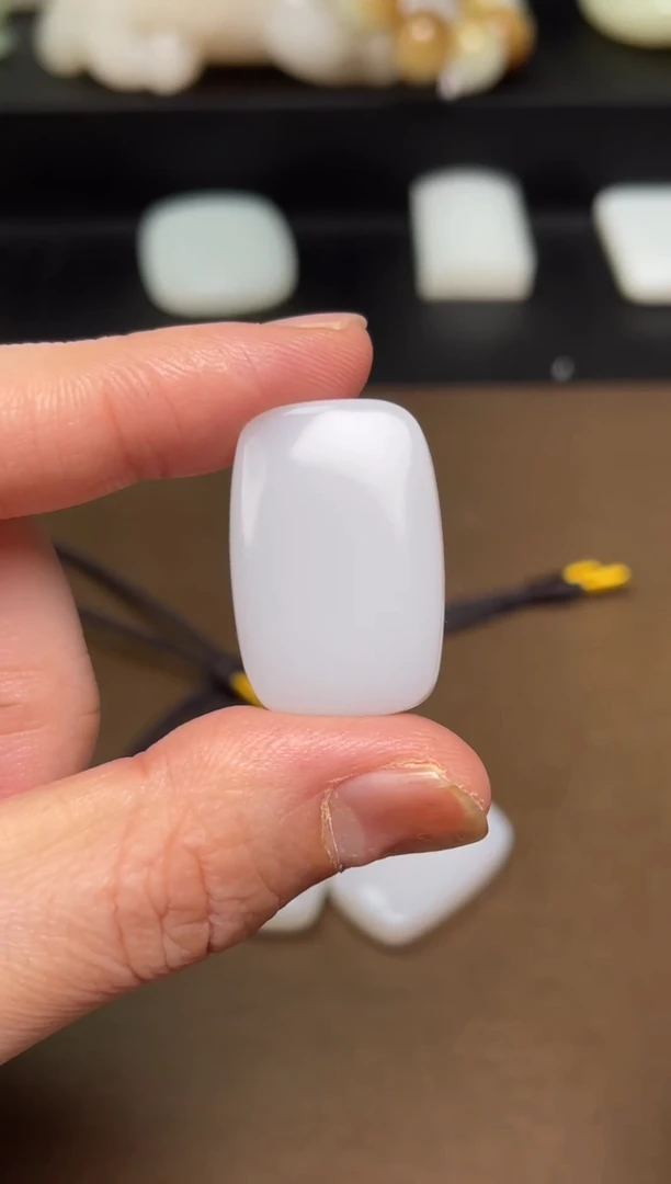 颈饰未镶嵌和田玉8