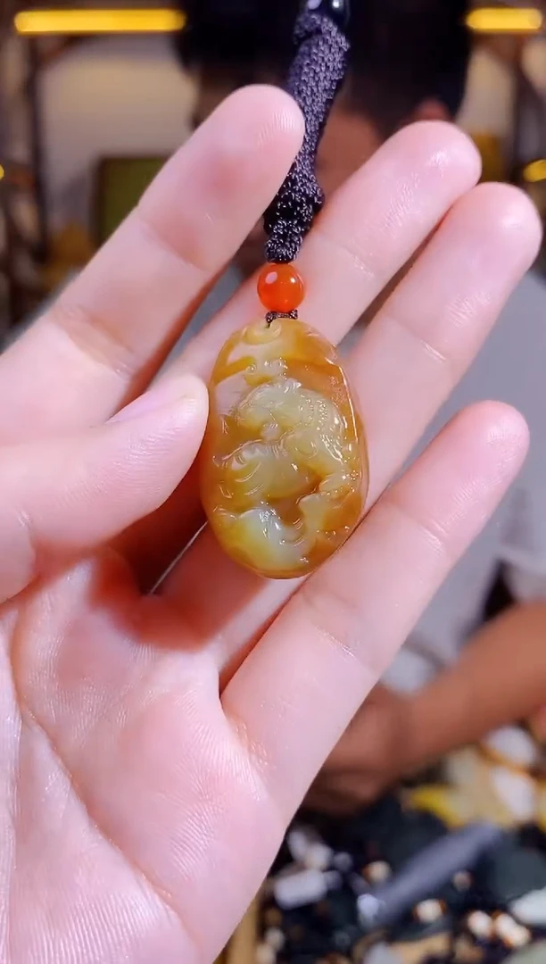 和田玉未镶嵌颈饰1