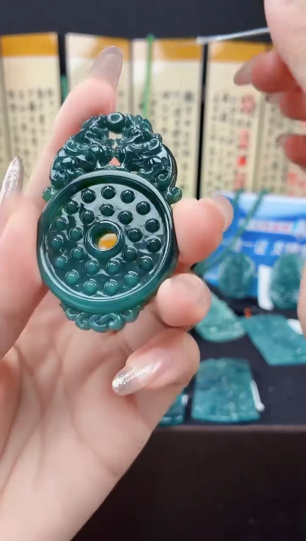 颈饰未镶嵌翡翠DLZ251115122