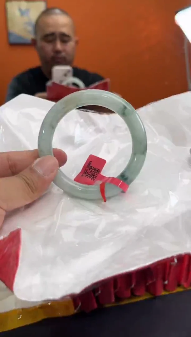 未镶嵌手镯翡翠12