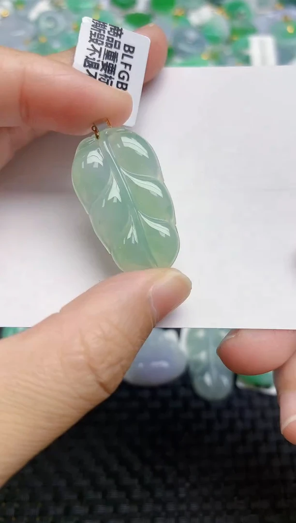 颈饰18K金镶嵌翡翠天然缅甸A货翡翠百元以上9元证书费自理