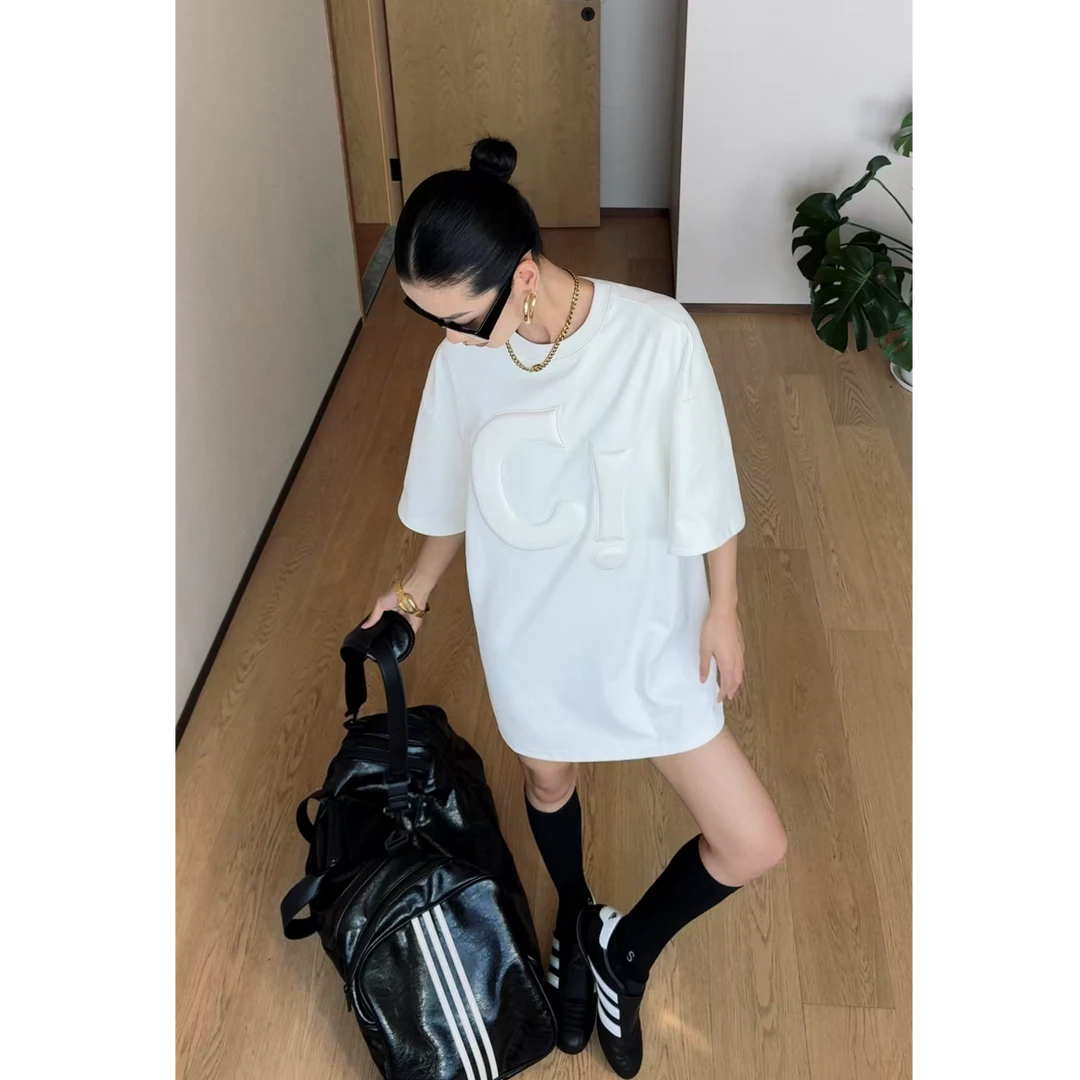 【笔记本】立体贴布绣宽松落肩百搭时尚富有高级感3D字母T恤女