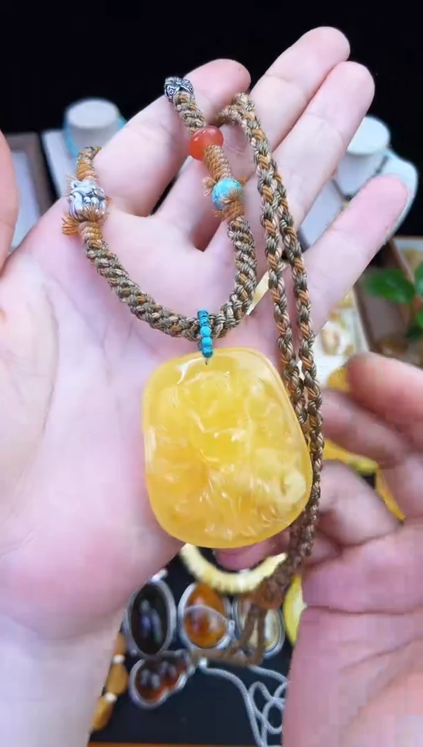 琥珀未镶嵌珠宝奇石柒月