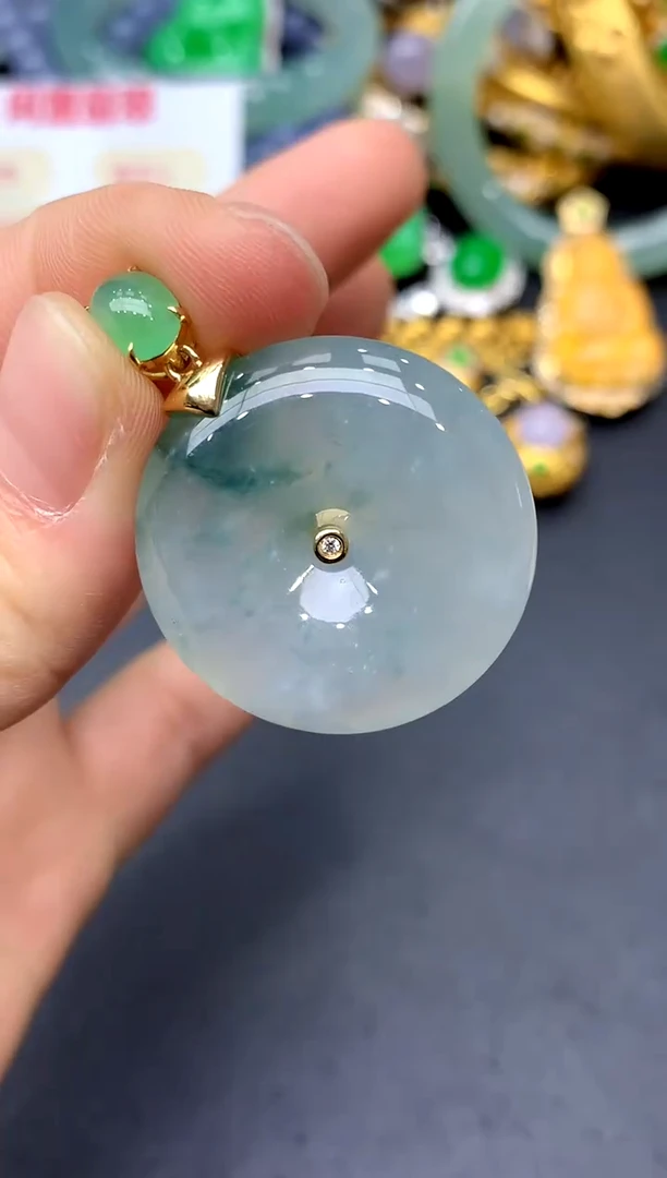 颈饰18K金镶嵌翡翠374 -中国好珍宝