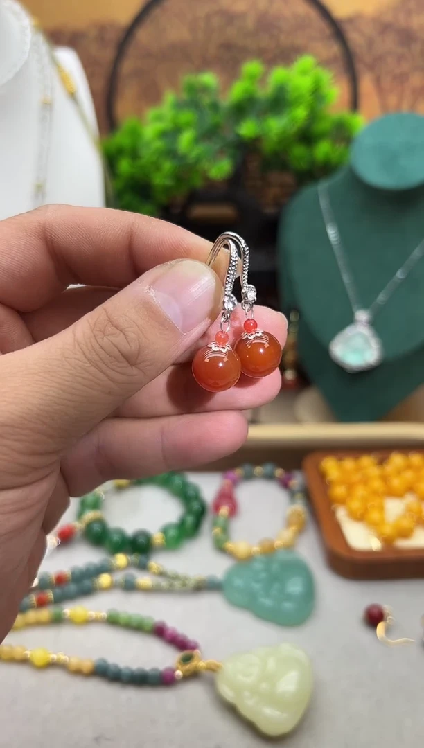 南红玛瑙银S925镶嵌耳饰E364
