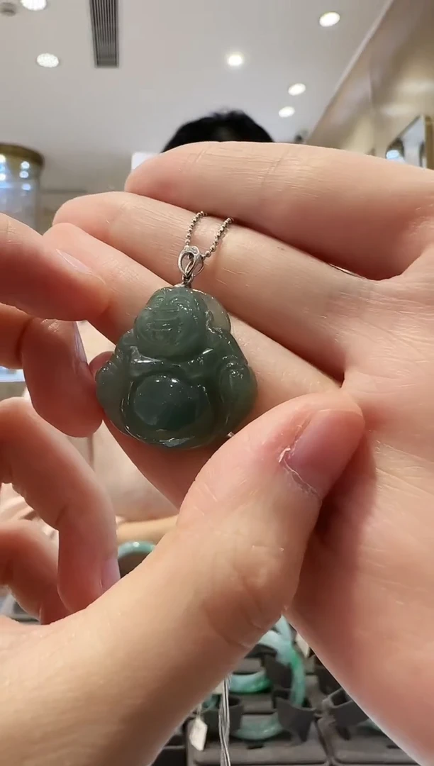 翡翠18K金镶嵌颈饰109