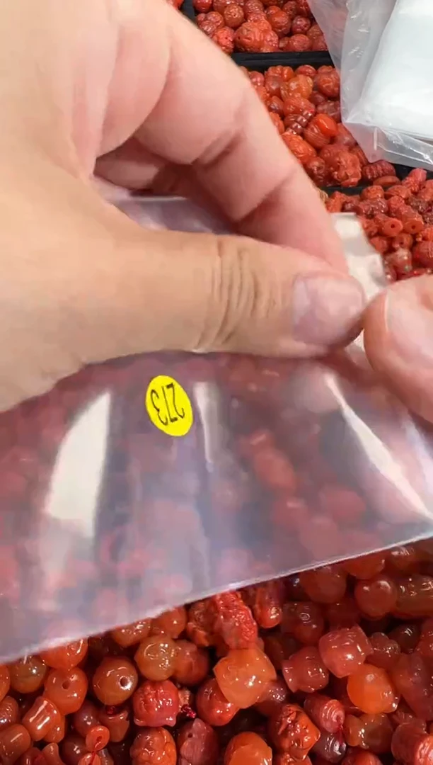 南红玛瑙未镶嵌颈饰1