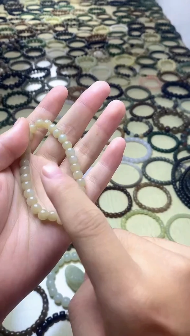 未镶嵌手链和田玉Q*s和田玉多样性链接