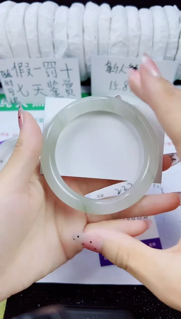 未镶嵌手镯石英质玉227-60/61/62