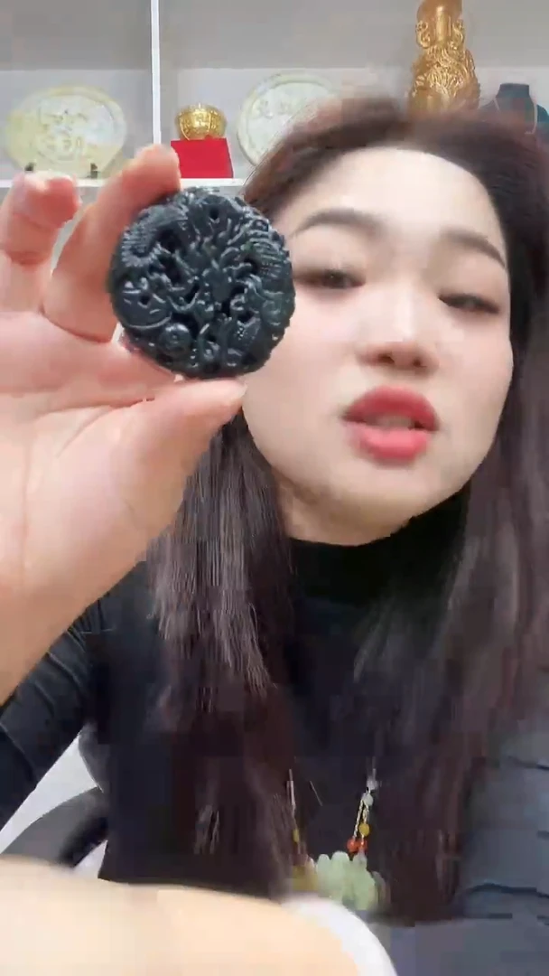 未镶嵌岫玉吊坠