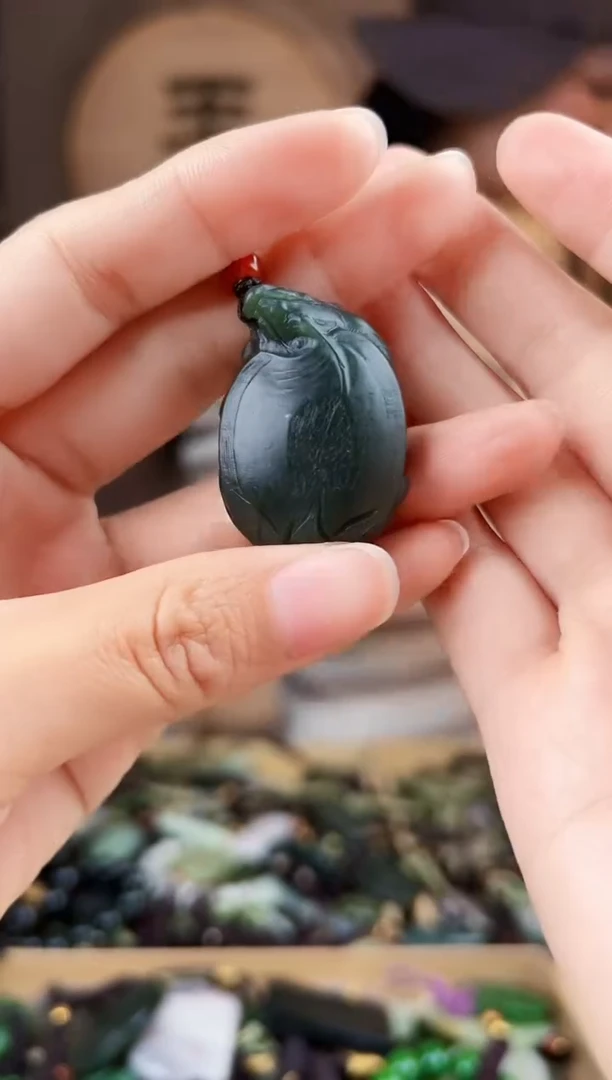 颈饰未镶嵌和田玉拍一发一，多样性发货