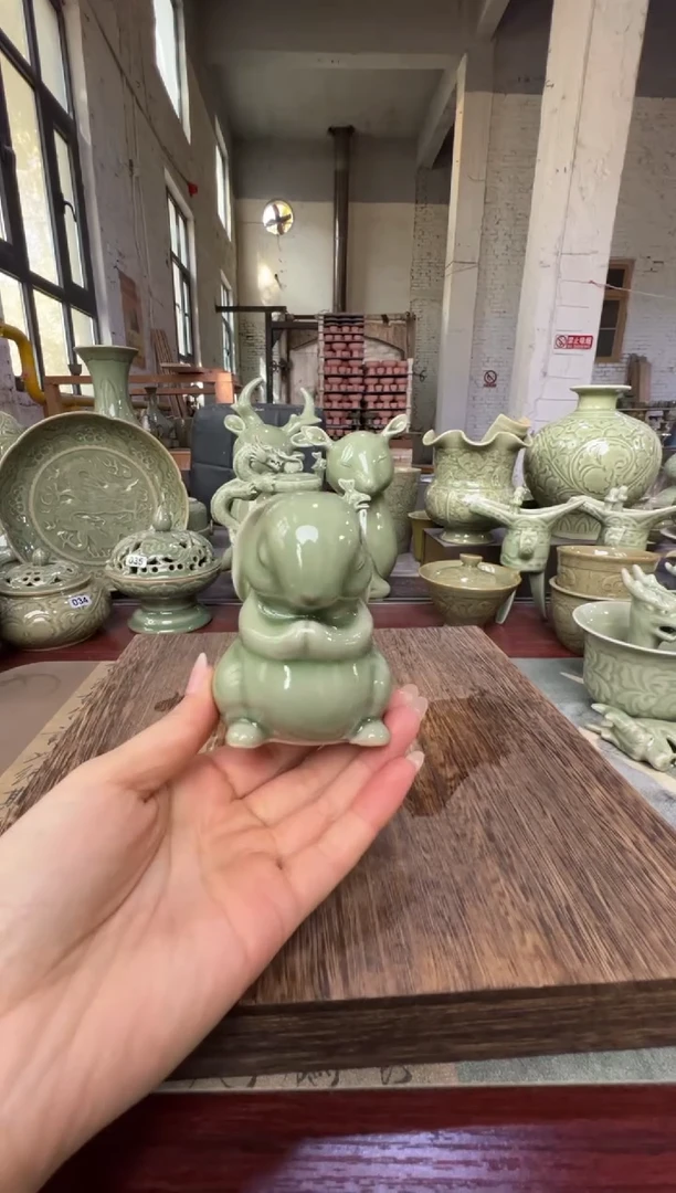 耀州窑小兔子摆件