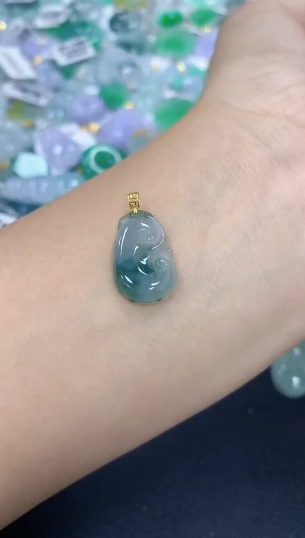 颈饰18K金镶嵌翡翠a货假一赔三支持复检百元上9元证书费自理