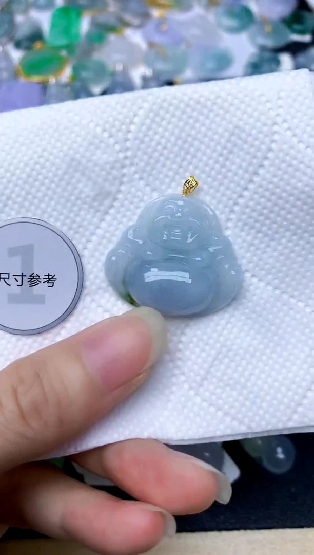 颈饰18K金镶嵌翡翠天然A货翡翠