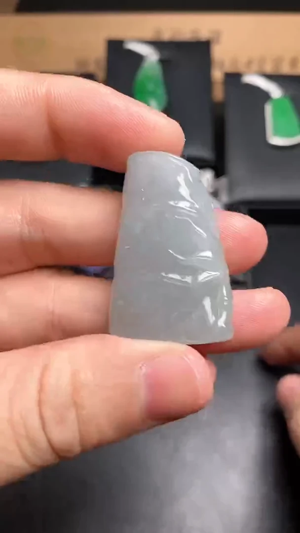 【闪购商品】翡翠颈饰未镶嵌翡翠