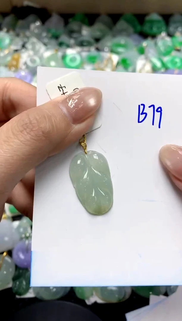 【闪购商品】翡翠颈饰18K金镶嵌1111111111111111