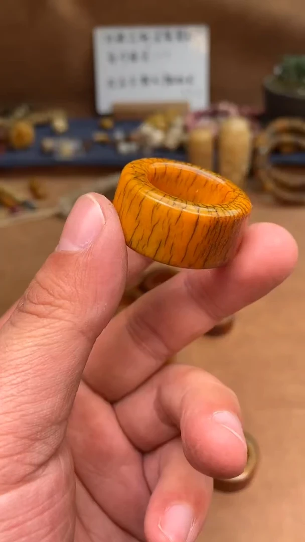 【闪购商品】牛骨其他P411-19mm老料扳指-有棕裂