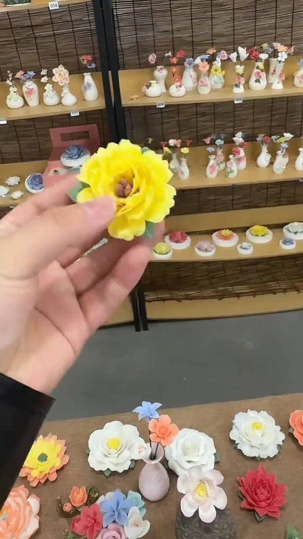 陶瓷陶瓷手捏花