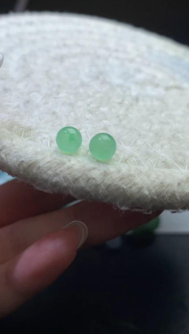 未镶嵌定制翡翠毛货 卡6