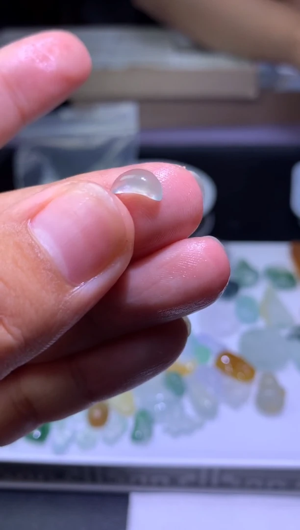 定制翡翠未镶嵌毛货