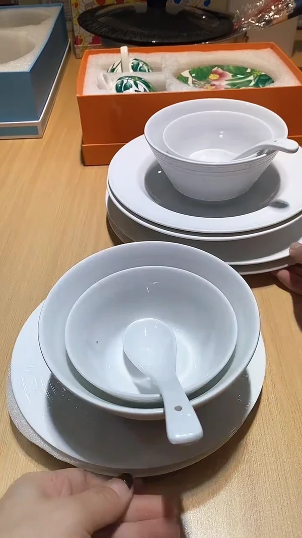 【闪购商品】瓷片锅碗瓢盆一件不剩