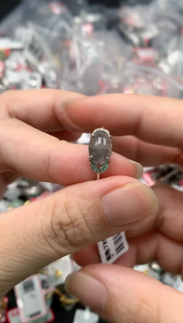 翡翠戒指银S925镶嵌天然A货缅甸翡翠