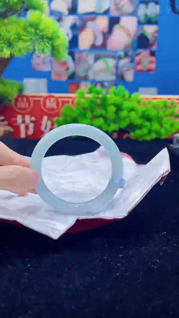 【闪购商品】翡翠手镯未镶嵌手镯9