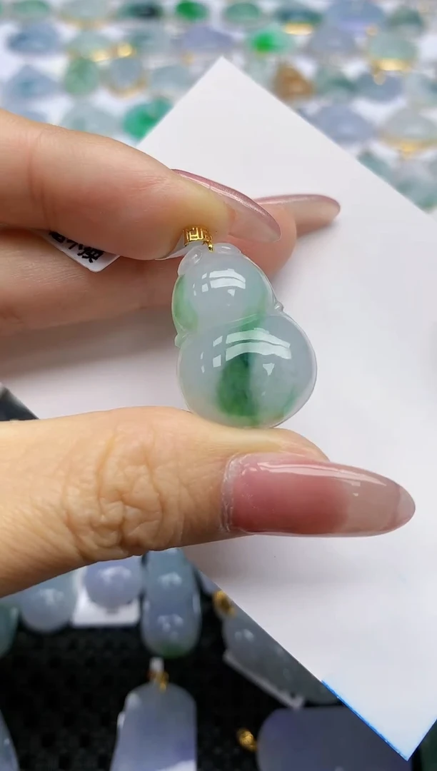 【闪购商品】翡翠挂件18K金镶嵌天然翡翠A货