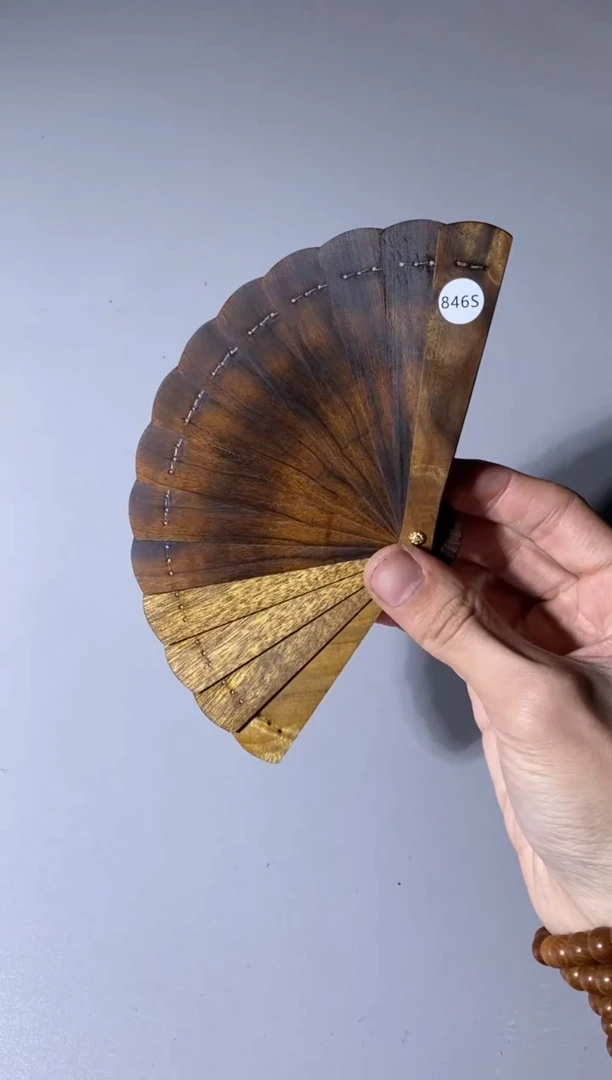 【闪购商品】金丝楠木雕846号10cm金丝楠木小叶桢楠掌中扇