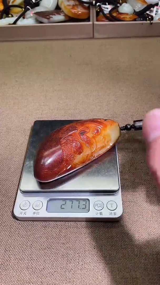 颈饰未镶嵌和田玉别*.12.30