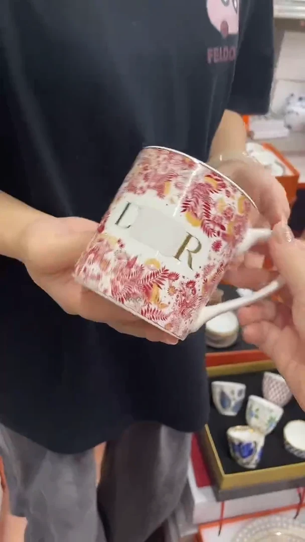 杯鸿辉家品牌瓷器，京东包邮！