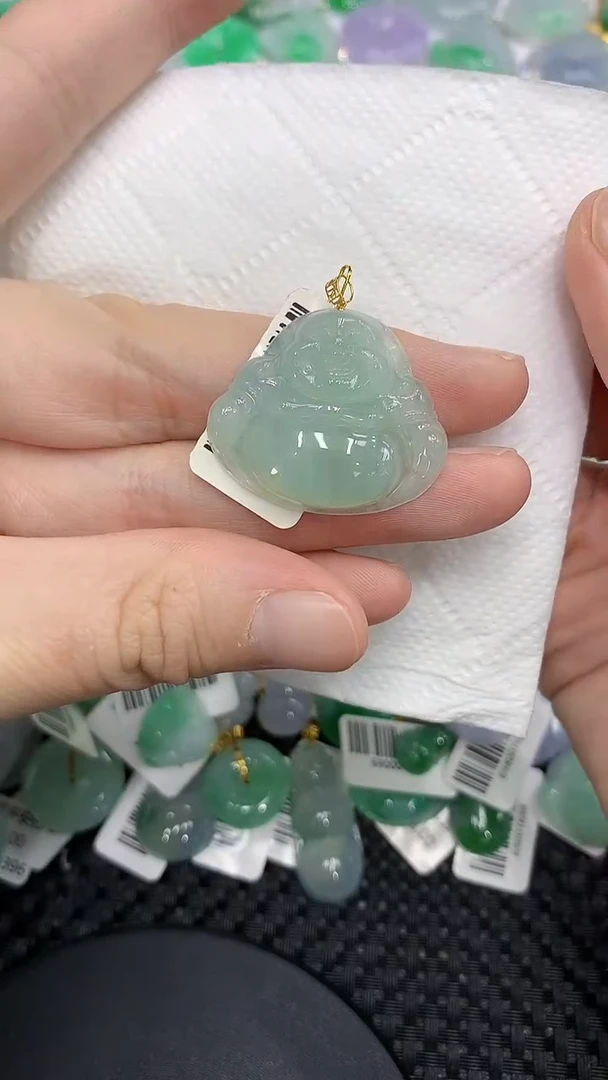 颈饰18K金镶嵌翡翠a货百元以下同包裹多件发出的只收取一单运费