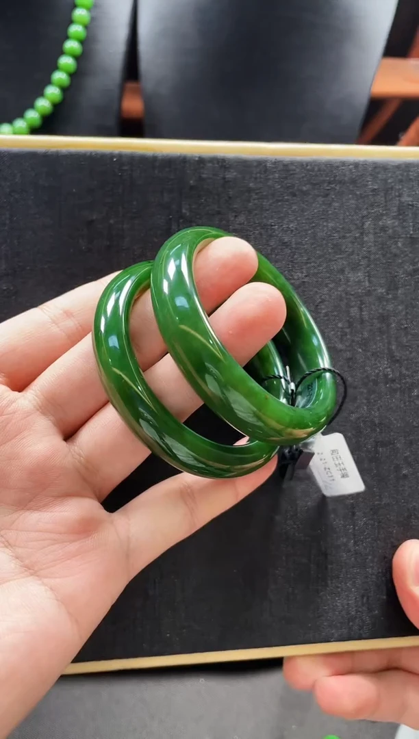 【闪购商品】和田玉手镯未镶嵌多样性发一/圈口52-62