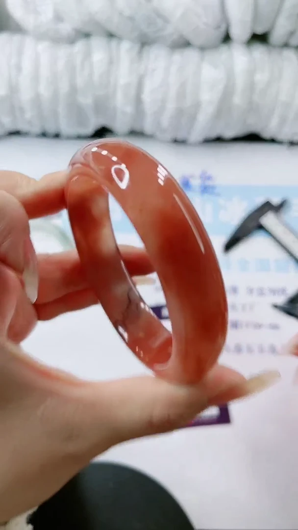 【闪购商品】石英质玉手镯未镶嵌多样性发货S337