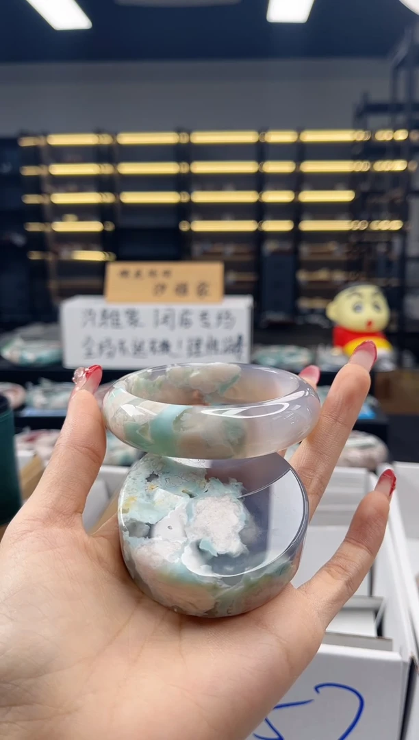 未镶嵌手镯石英质玉60 圈口 （不退不换）3s90