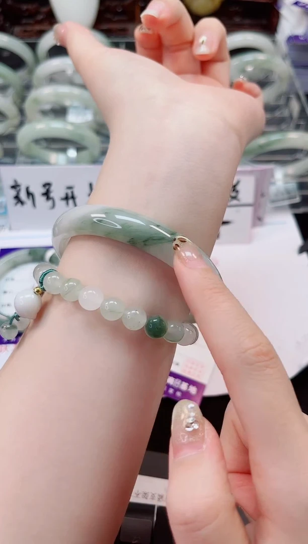 未镶嵌手镯石英质玉190-61/62