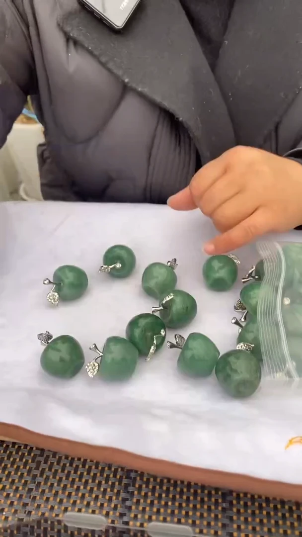 【闪购商品】水晶苹果未镶嵌绿东陵苹果多样性发其一