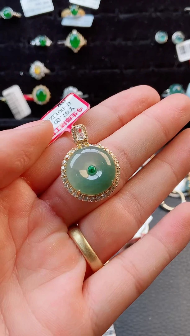 【闪购商品】翡翠戒指银S925镶嵌吊坠 600